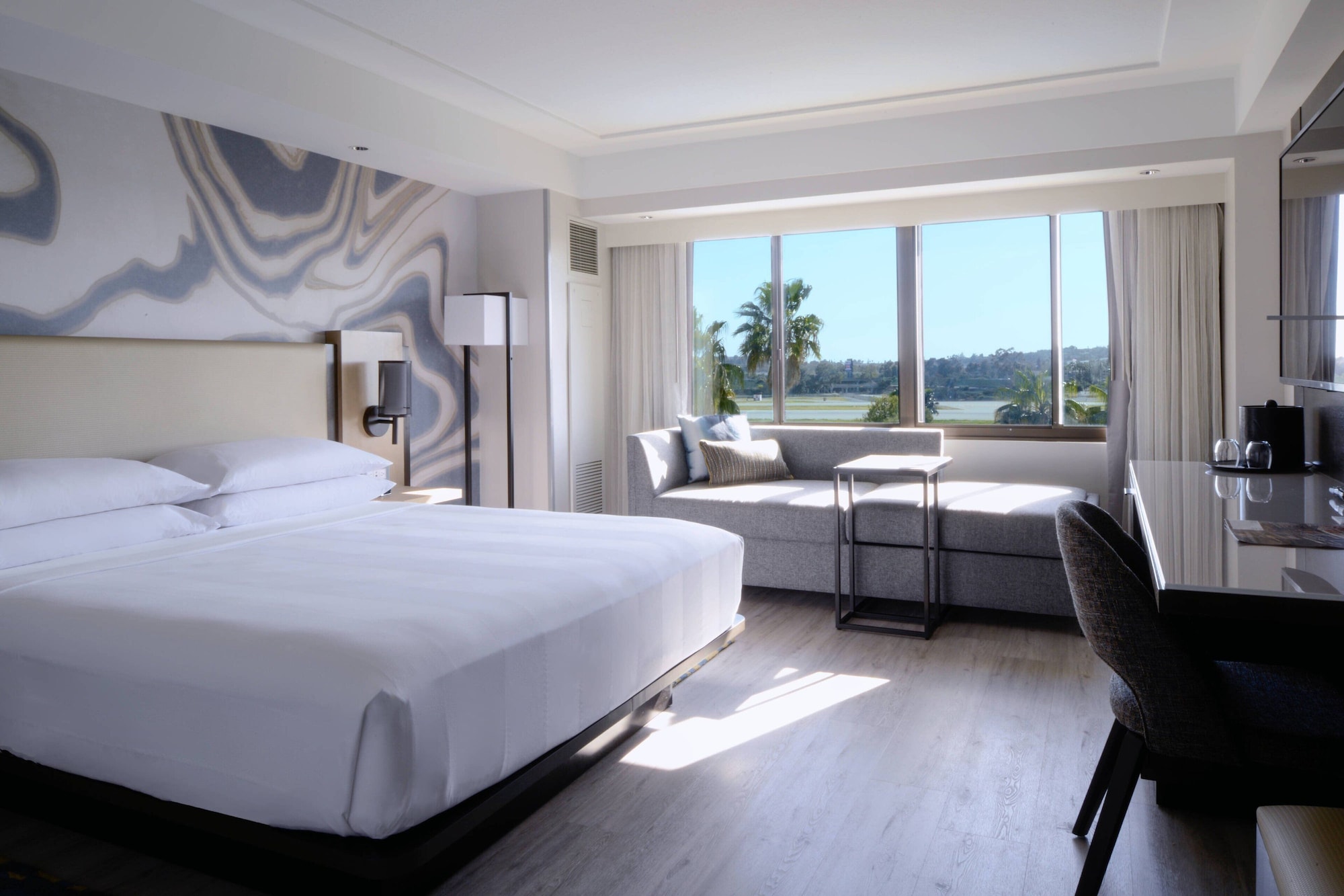 Room at Long Beach Marriott, LONG BEACH - CA