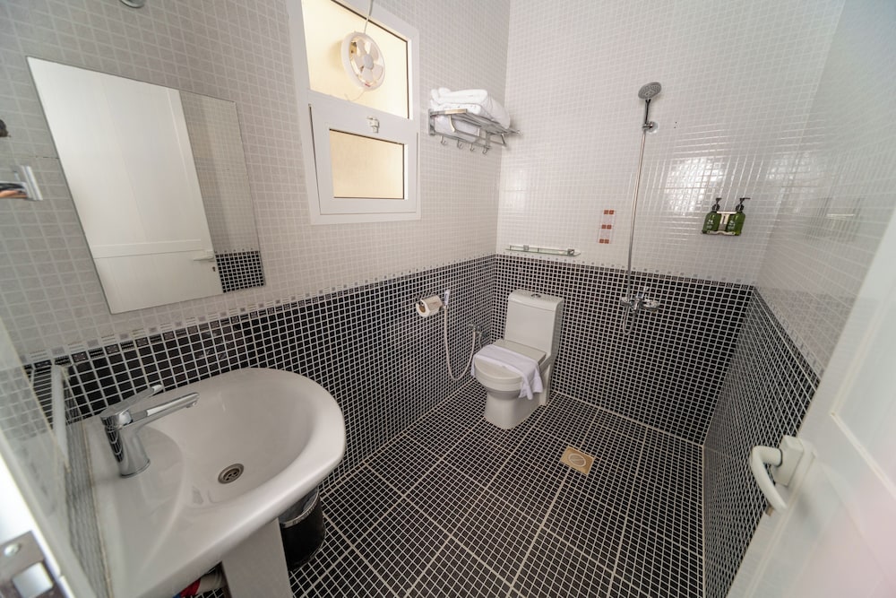 Zaki Hotel Apartment 22/25
