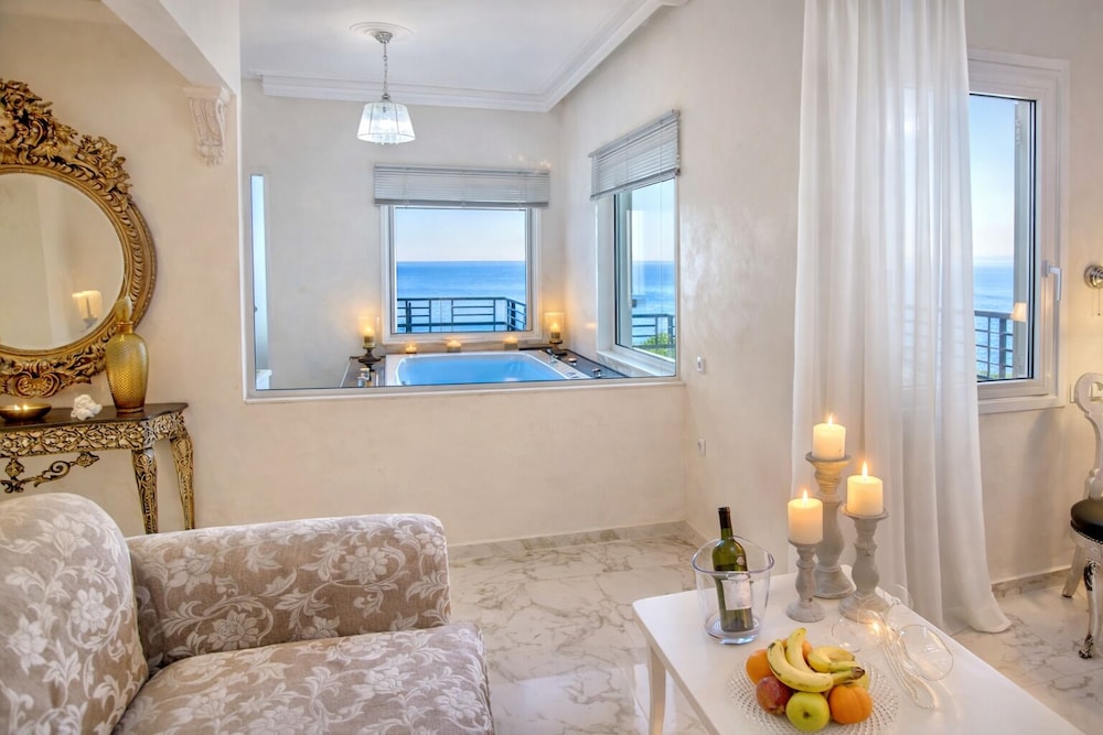 Panorama Suites And Spa 13/85