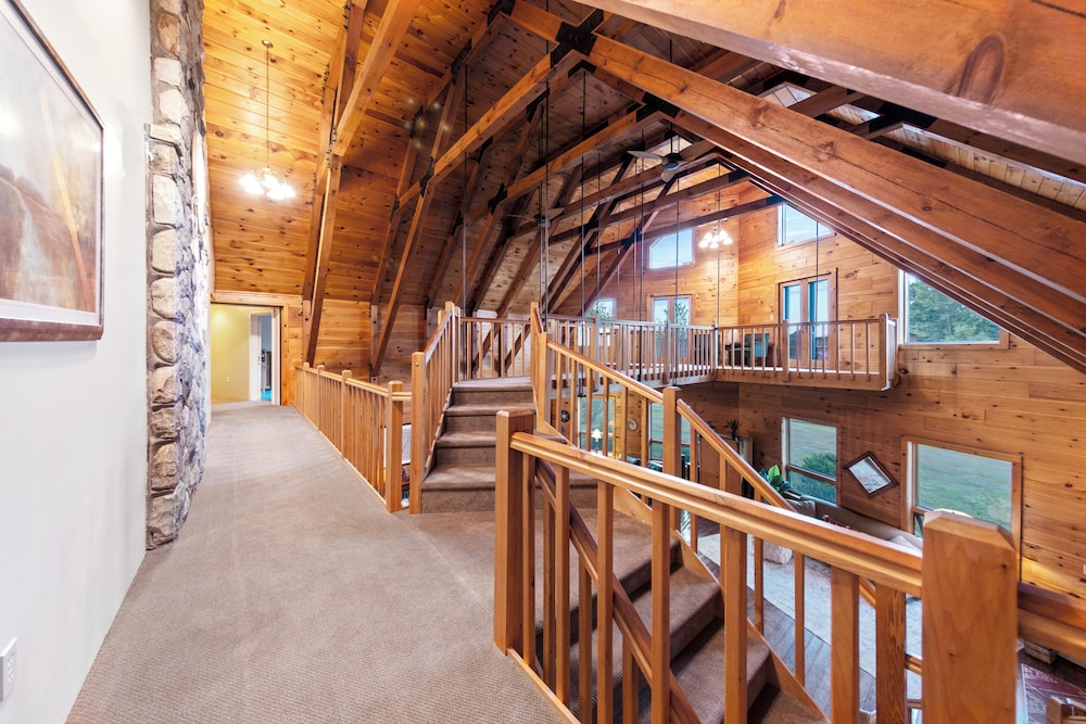 Point Au Roche Lodge 26/50