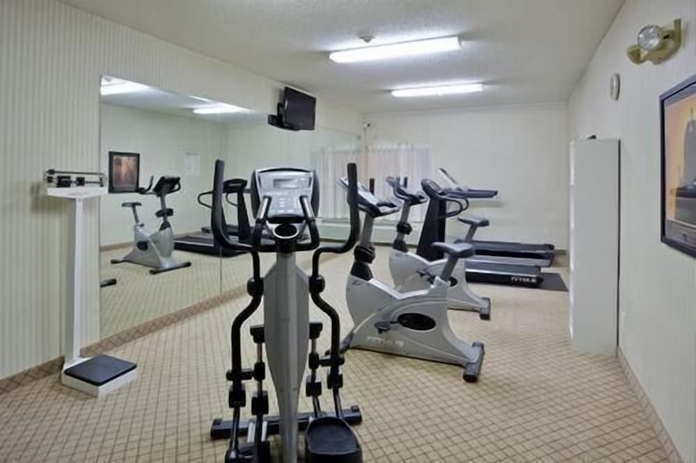 Days Inn by Wyndham Dodge City 35/56