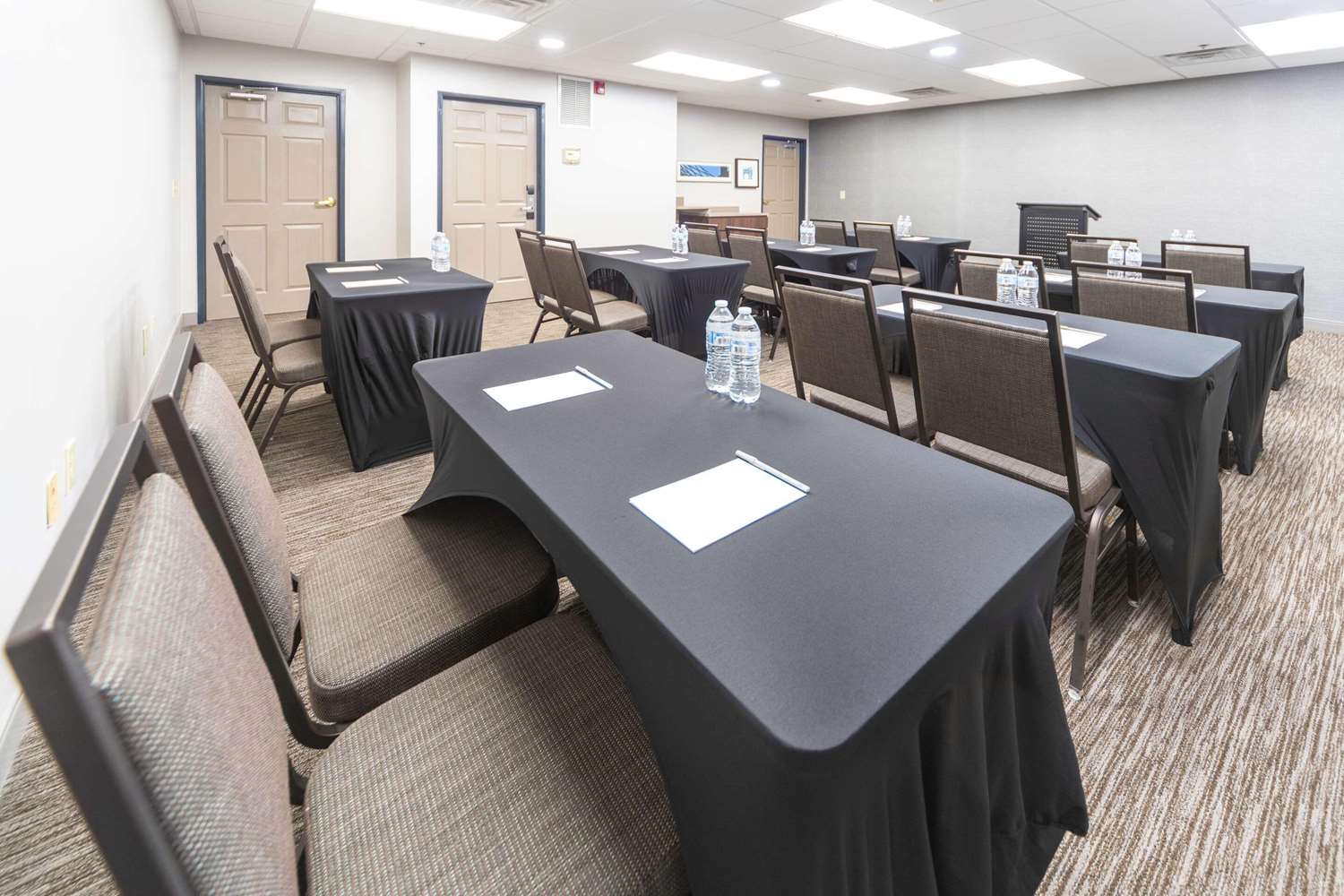 Country Inn and Suites by Radisson Stone Mountain GA 37/48