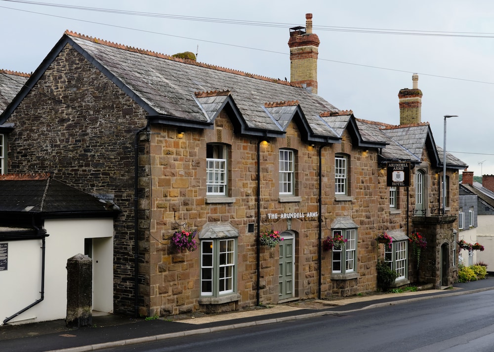 The Arundell Arms Hotel 2/50