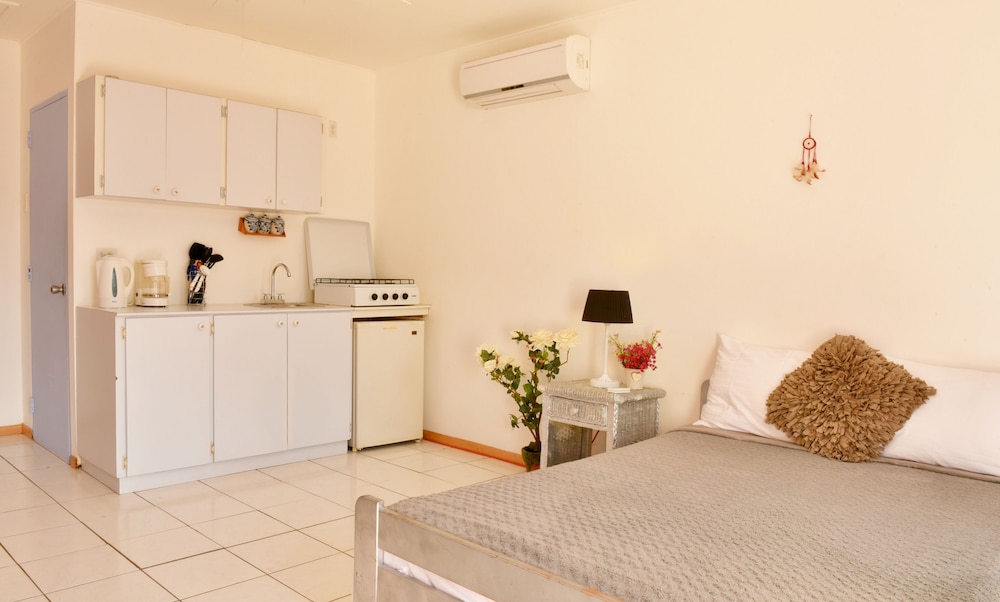 Pega Pega Apartments 5/21