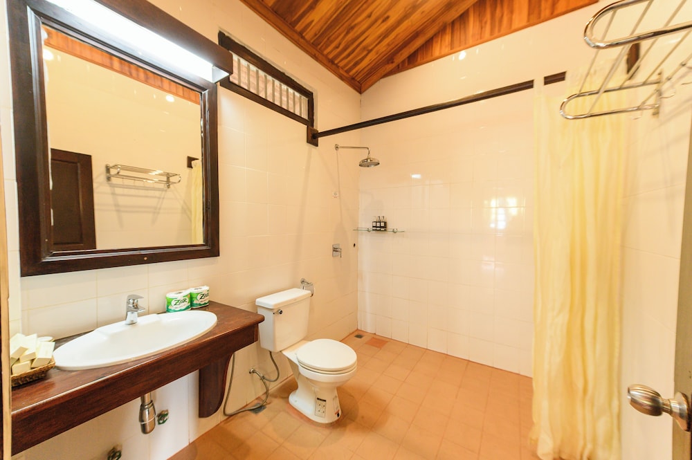 Treasure Hotel Laos 48/49