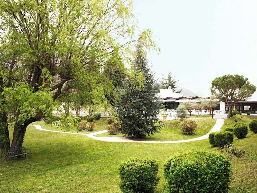 Novotel Grenoble Nord 75/78