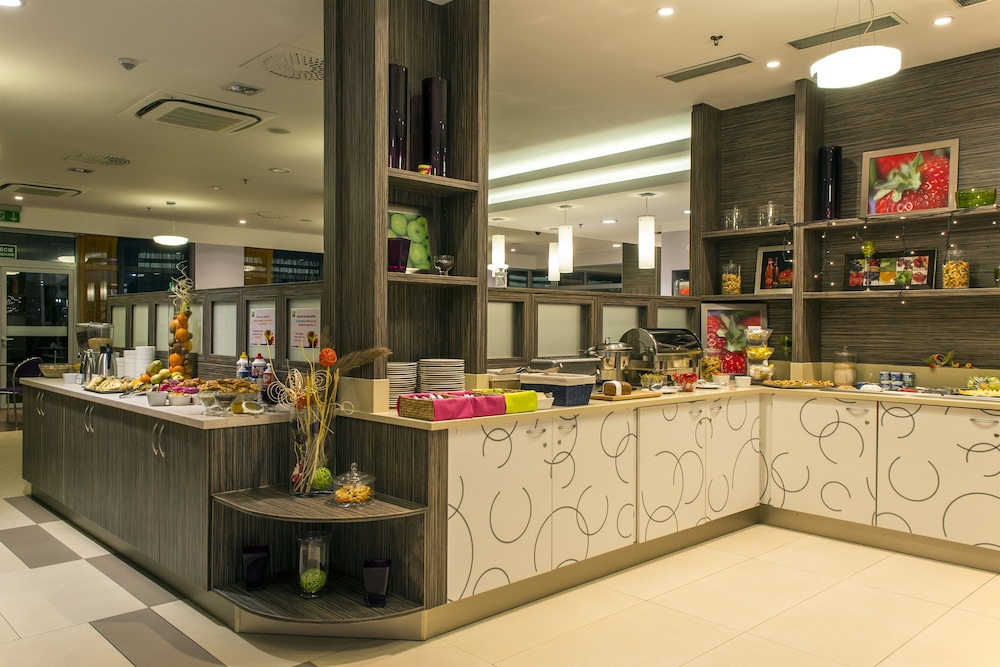 Hotel Ibis Styles Walbrzych 52/70