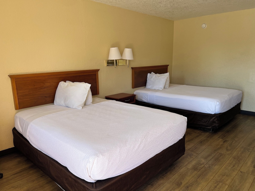 Hole Inn the Wall Hotel - Sunset Plaza - Fort Walton Beach 17/50