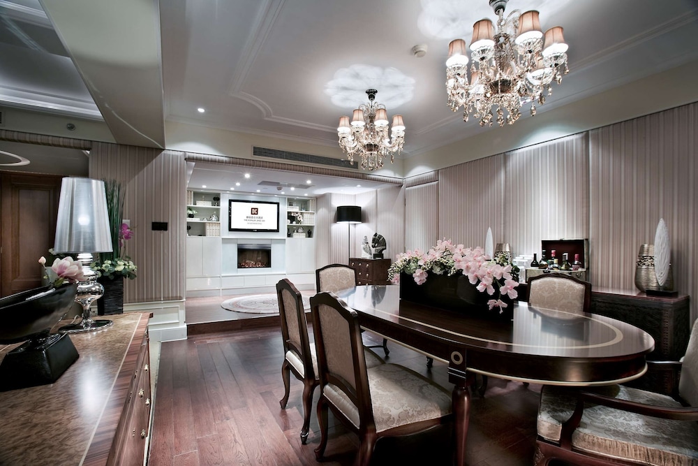 The Kunlun Jing An, WorldHotels Elite 44/54
