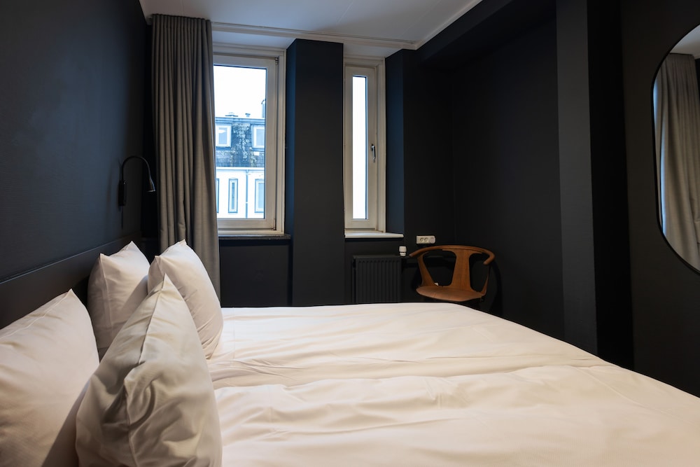 Hotel Maritime 19/45