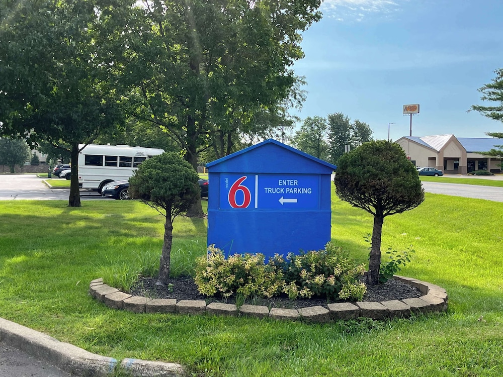 Motel6 Lafayette, IN 27/29