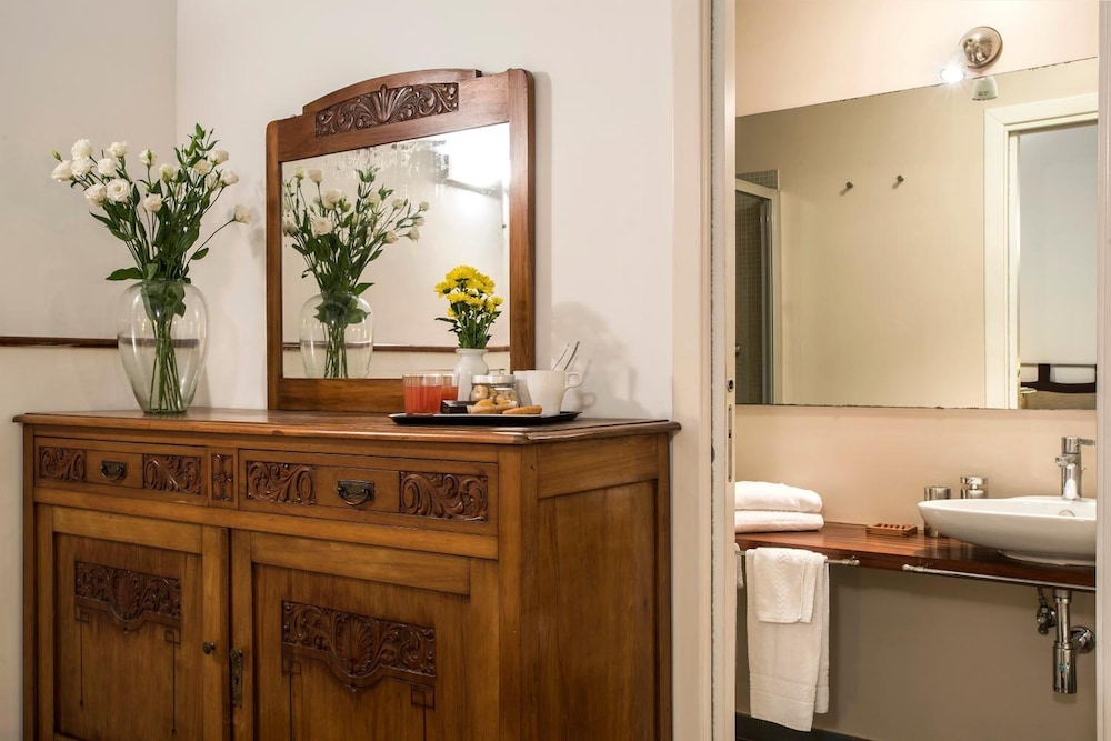 Arco Del Lauro Bed & Breakfast 25/25