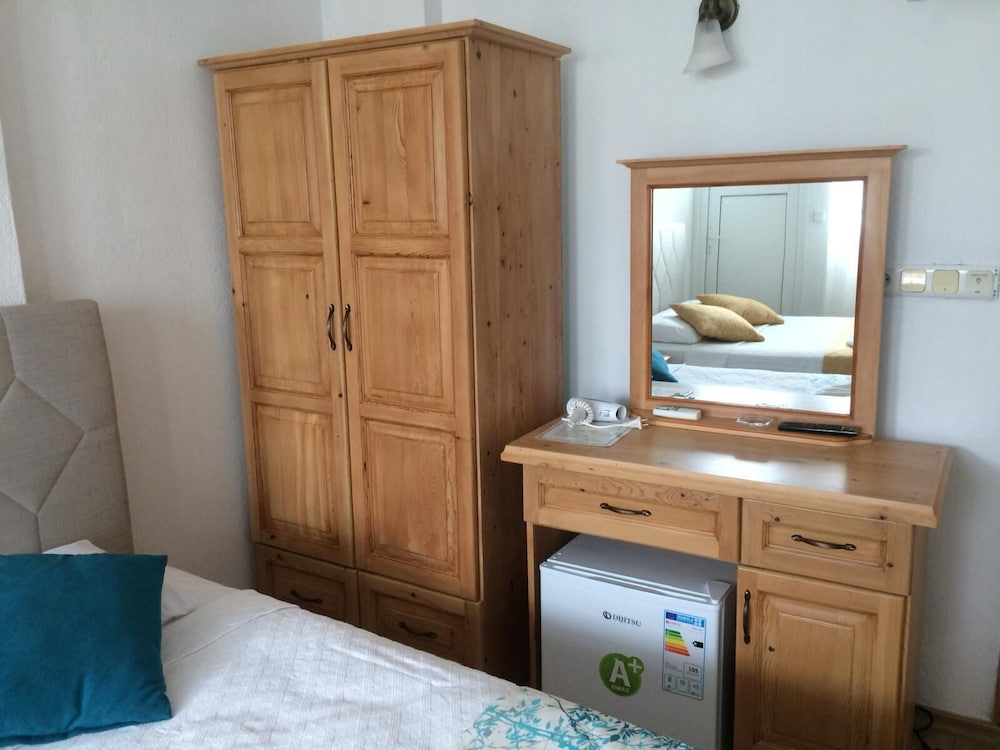 Tugay Hotel 30/67