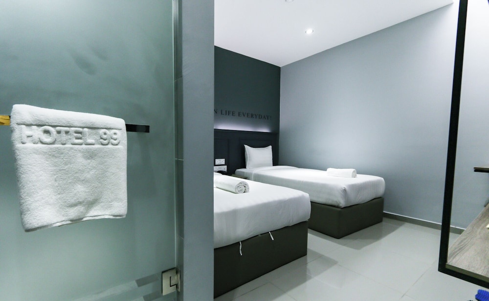 Hotel 99 Sri Petaling @ Bukit Jalil 50/50