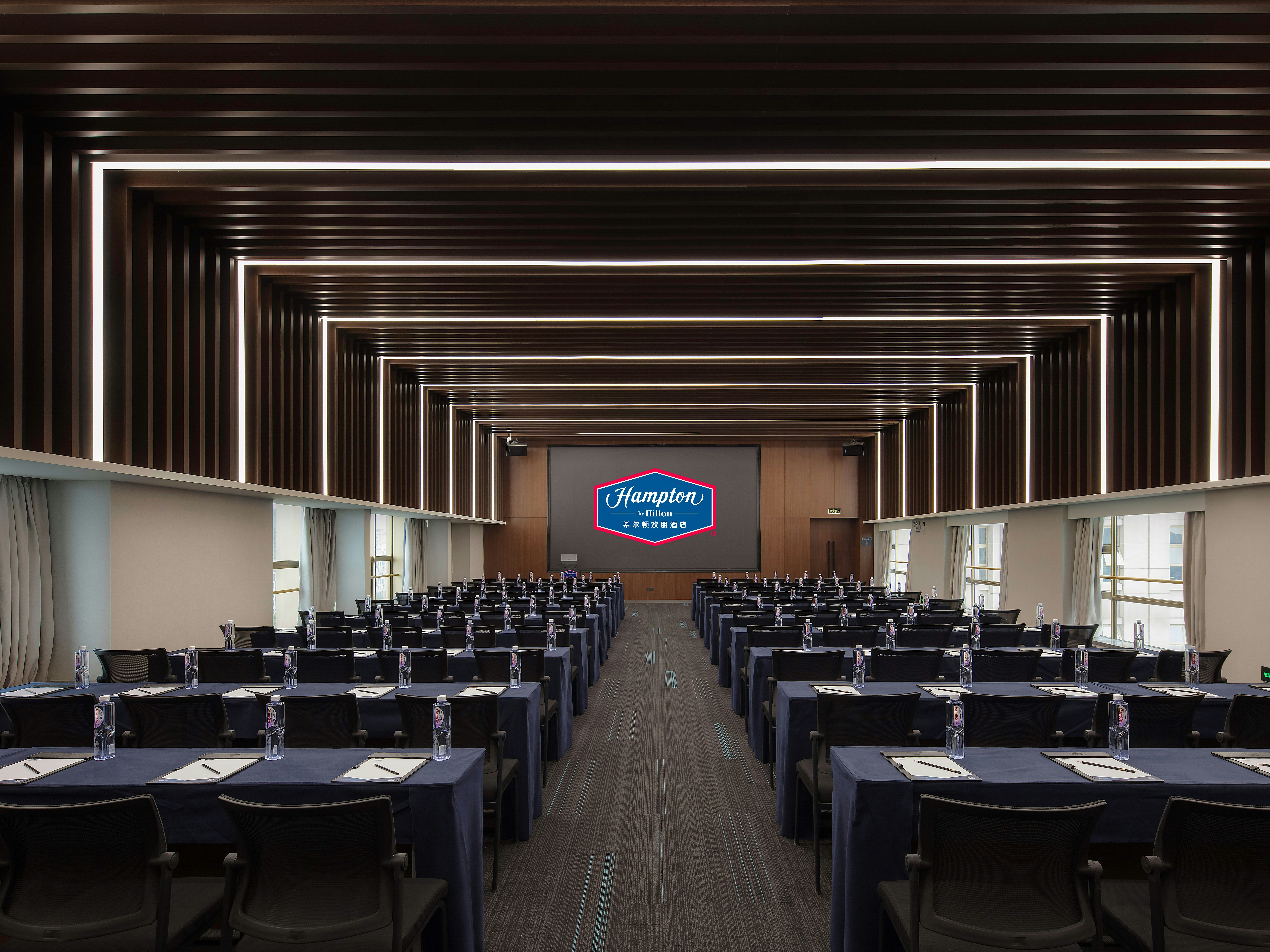 Hampton by Hilton Foshan West Station 18/19