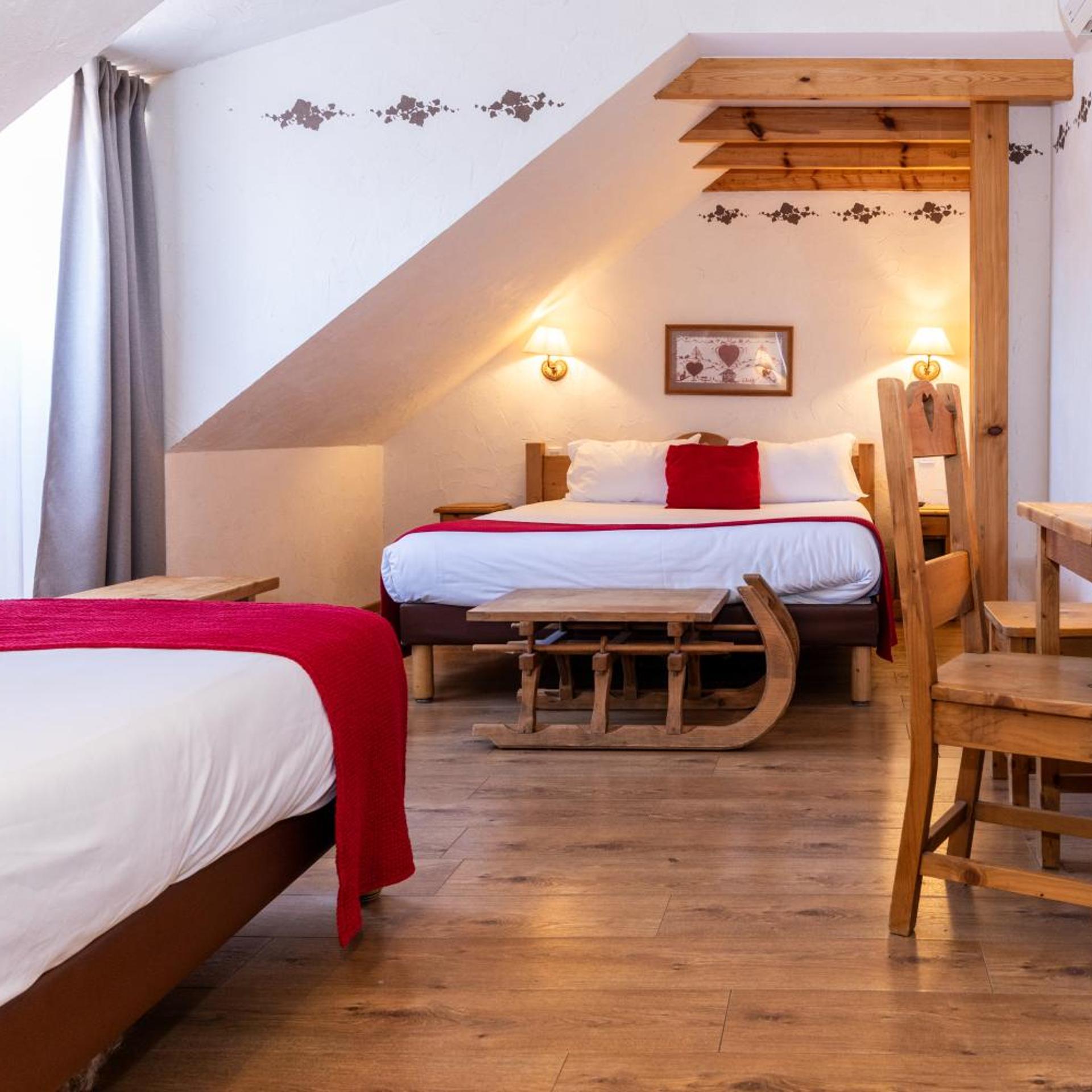 غرفة عائلية، Inter Hotel Colmar Sud La Ferme Du Pape Hostellerie 2/6