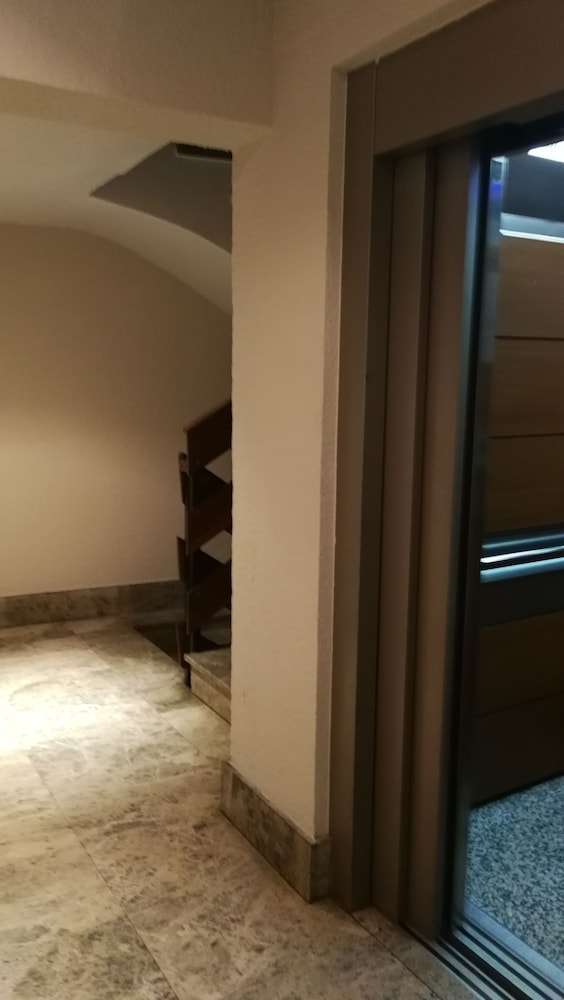 Hostal La Embajada 34/49