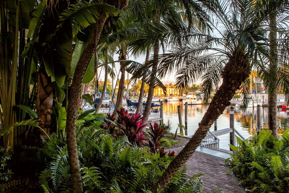 Marina Del Mar resort and Marina 48/59