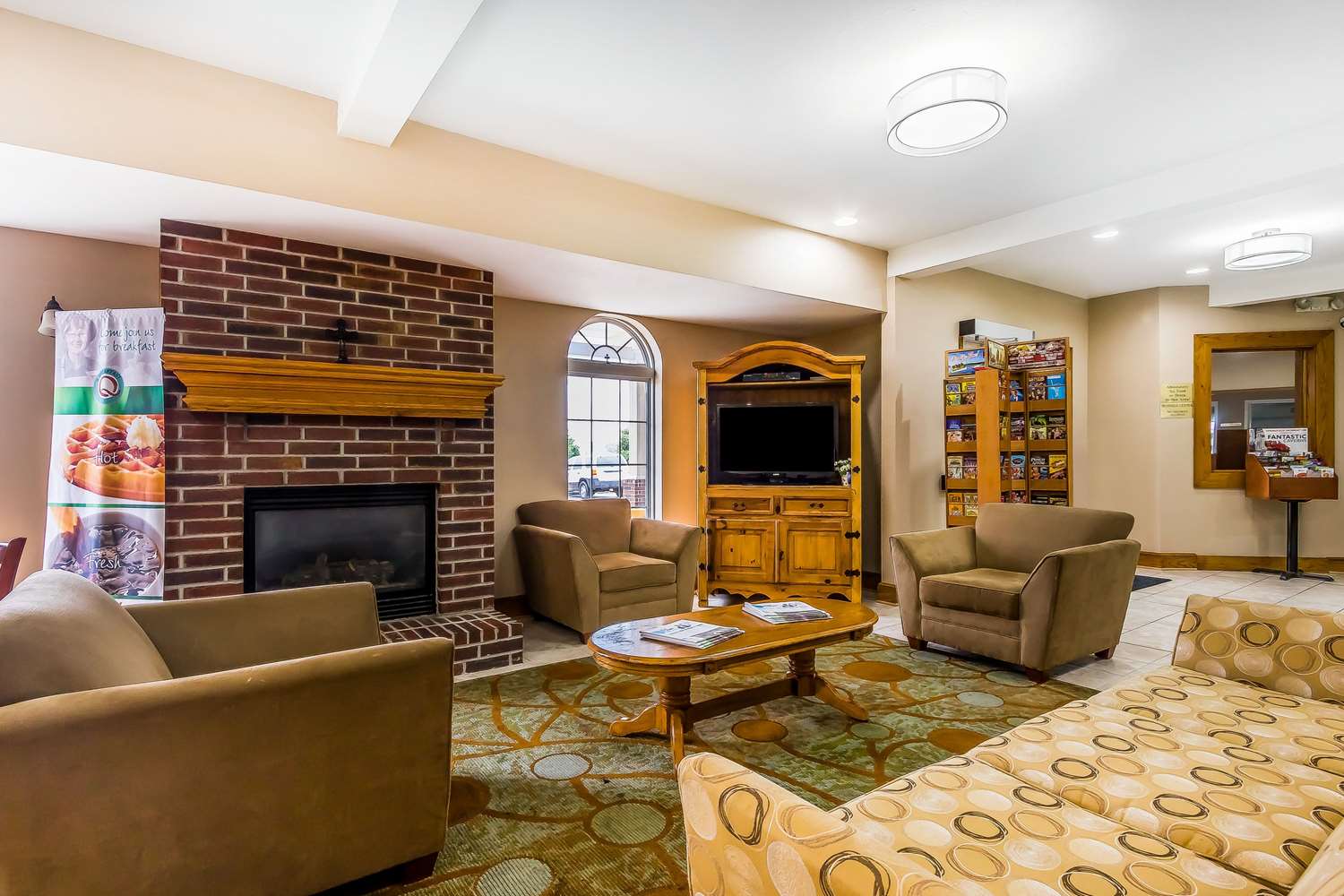 Quality Inn and Suites Chesterfield Village 9/16