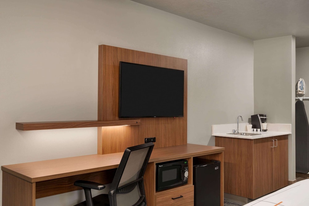 La Quinta Inn And Suites By Wyndham Springfield 39/46
