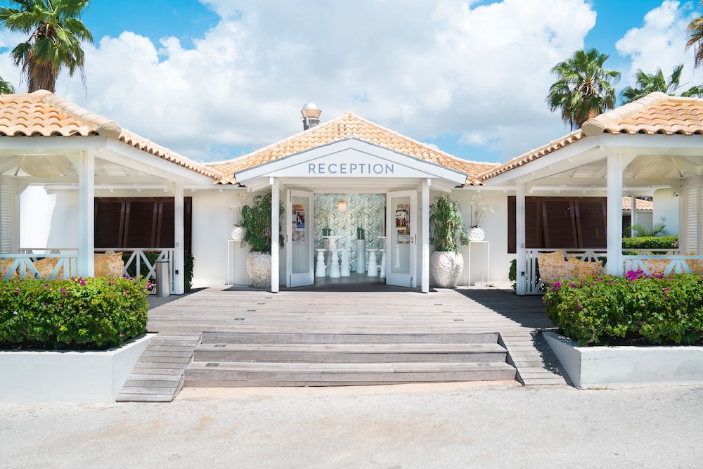 Papagayo Beach Resort 66/72