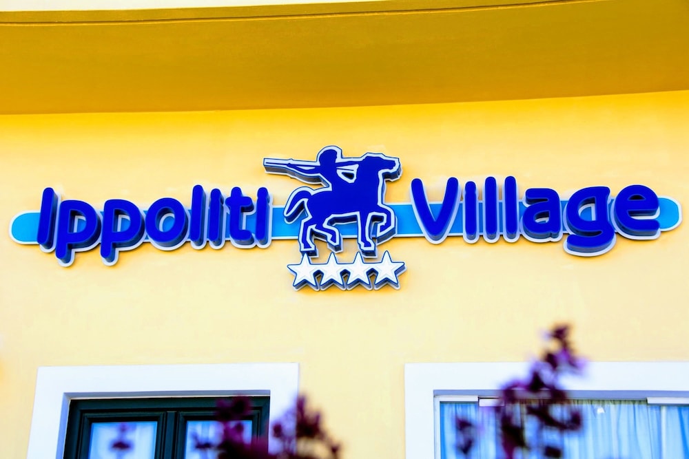 Hotel Ippolity Village 36/71