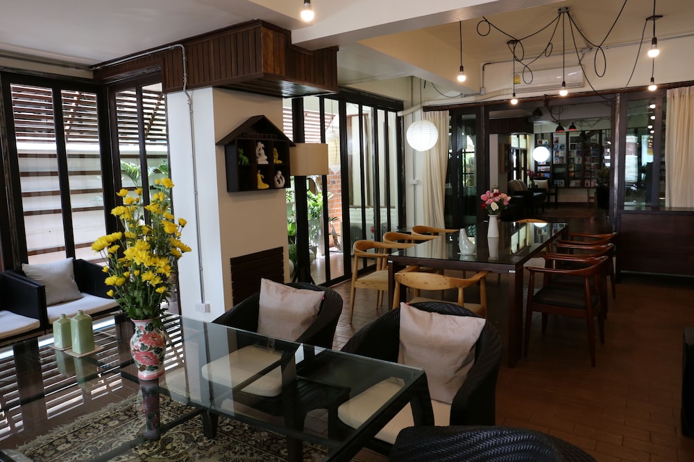 Kampaeng Ngam Hotel 35/40