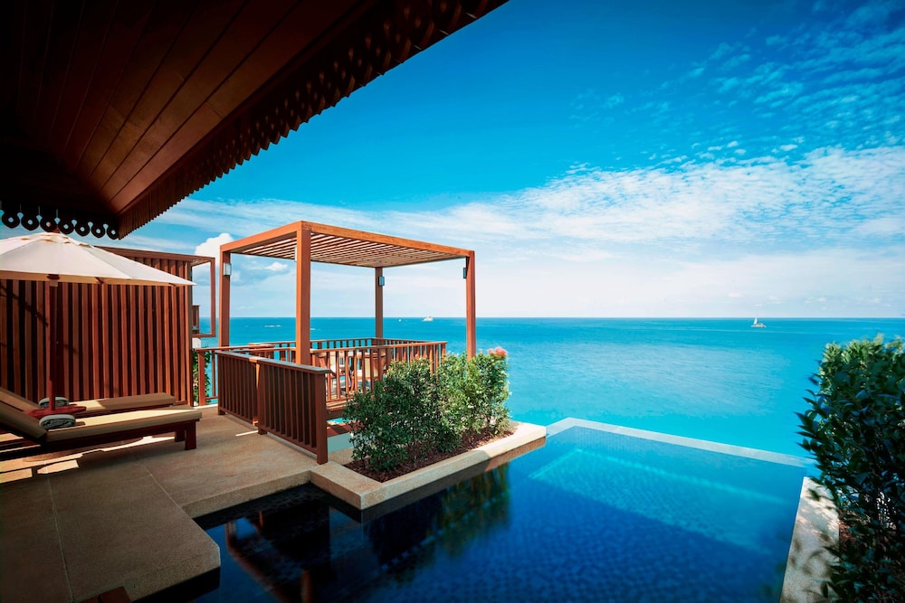 THE RITZ-CARLTON, KOH SAMUI 10/70