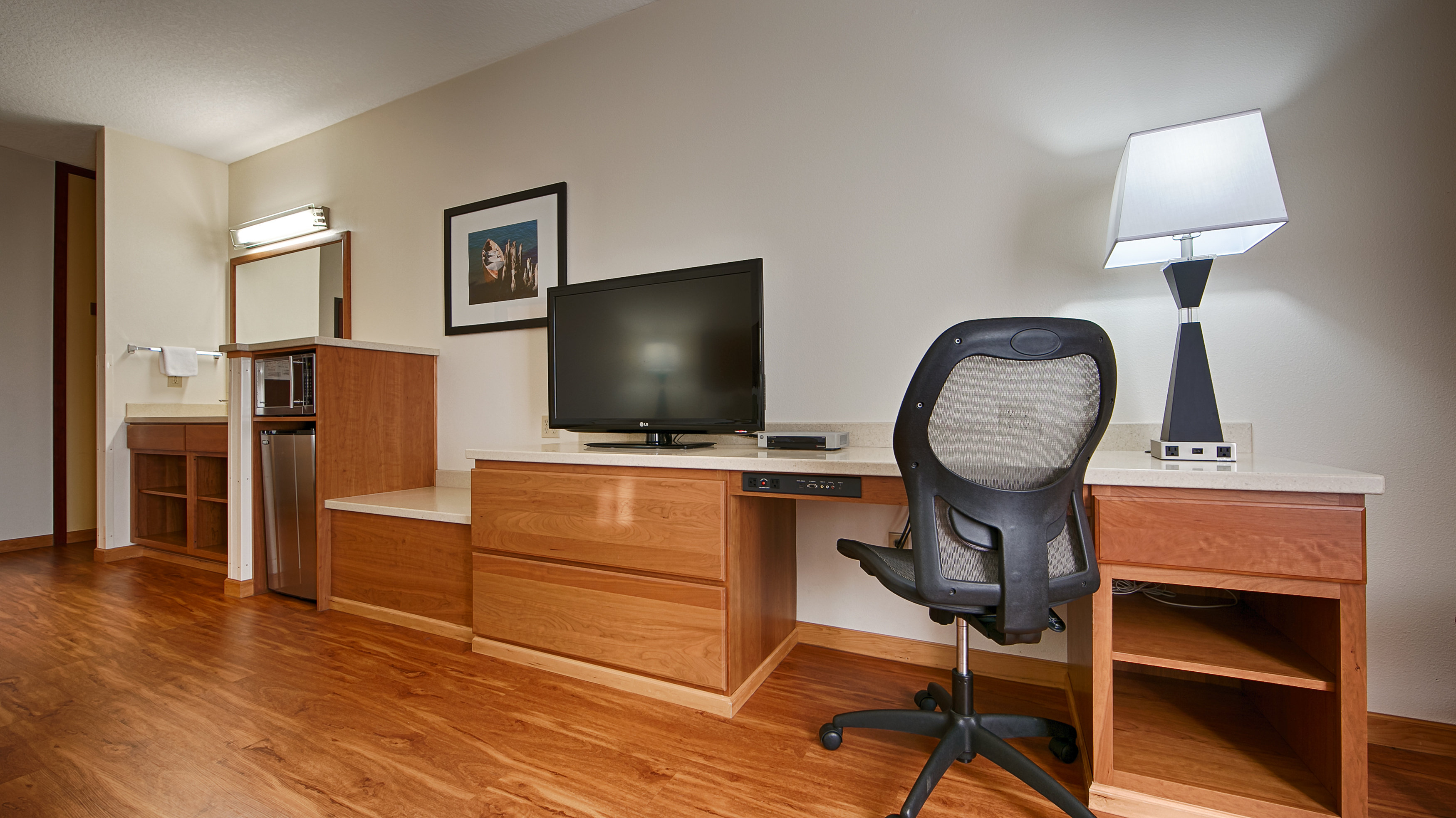 Best Western Plus Park Place Inn & Suites 62/76