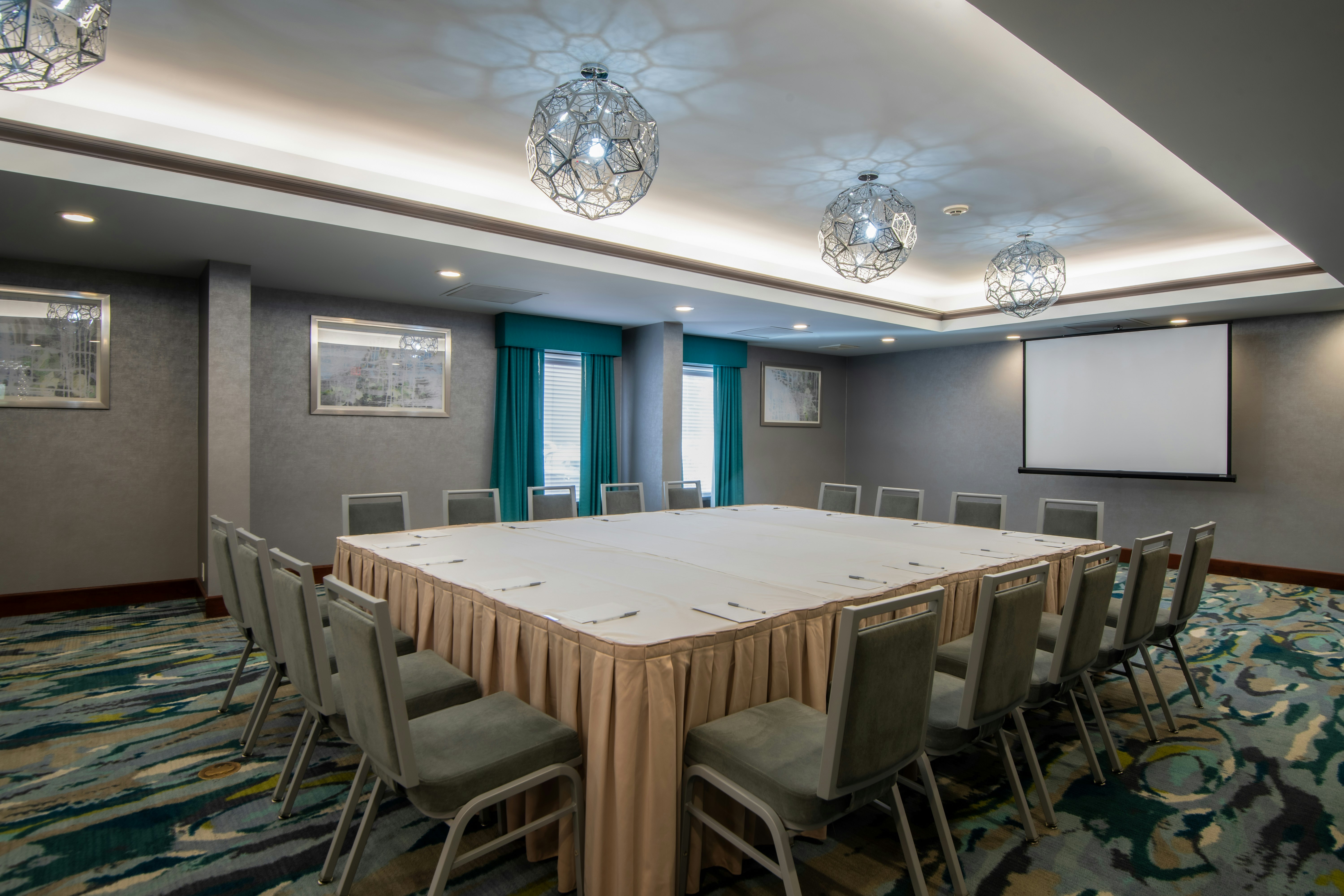 Hampton Inn Waldorf 44/47