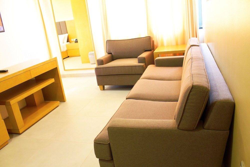 K Hotels 38/54