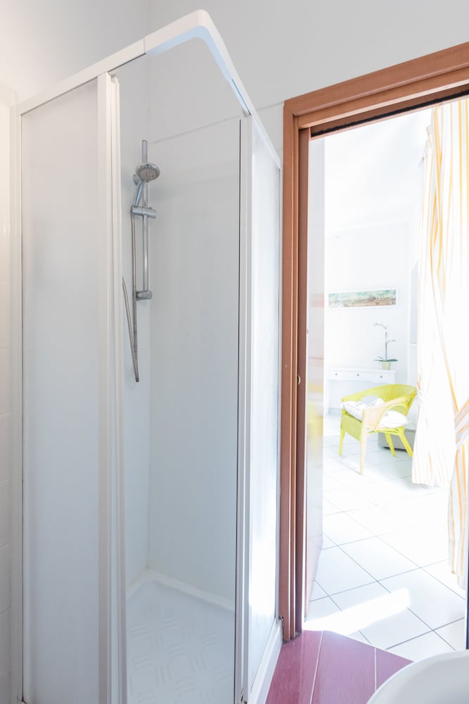 B&B Piazza Fratti 40/69