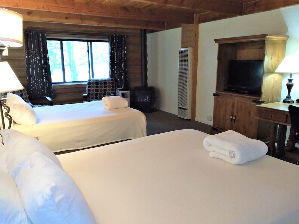 The Boulder Creek Lodge 11/64