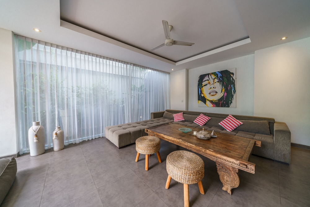 Villa Paloma 23/50