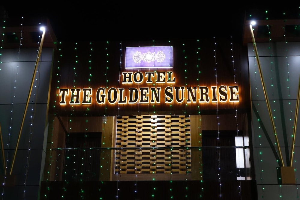Hotel The Golden Sunrise 3/37