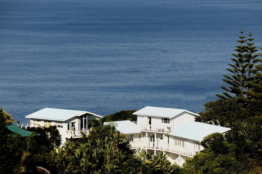 Brenton Beach House 41/50