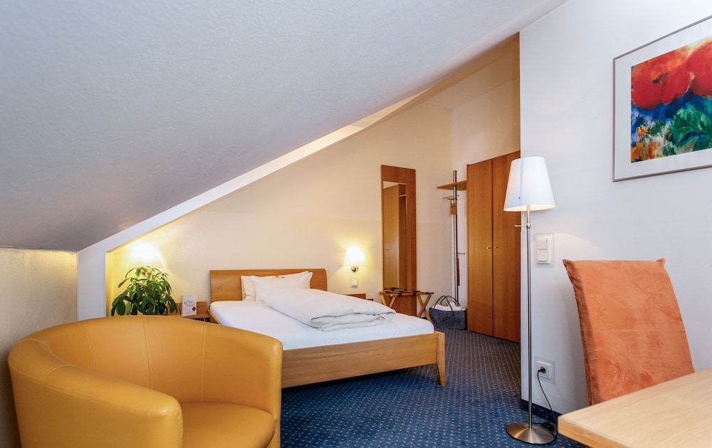 CLASSIC, SINGLE, SINGLE BED