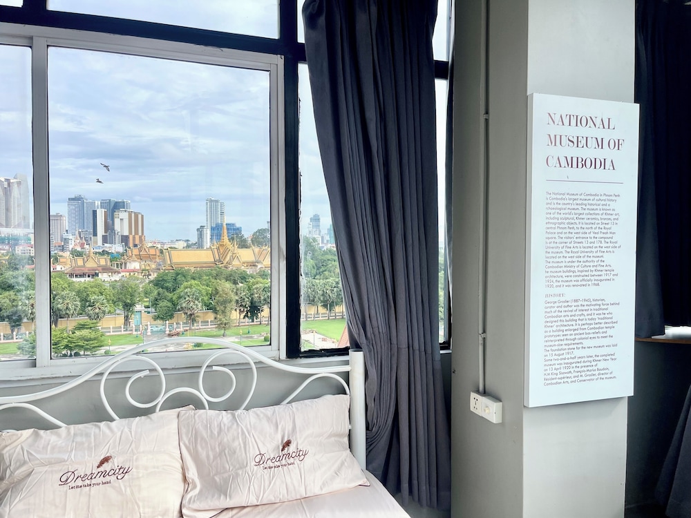 SKY HOTEL Central Phnom Penh - Rooms & Apartments 33/50