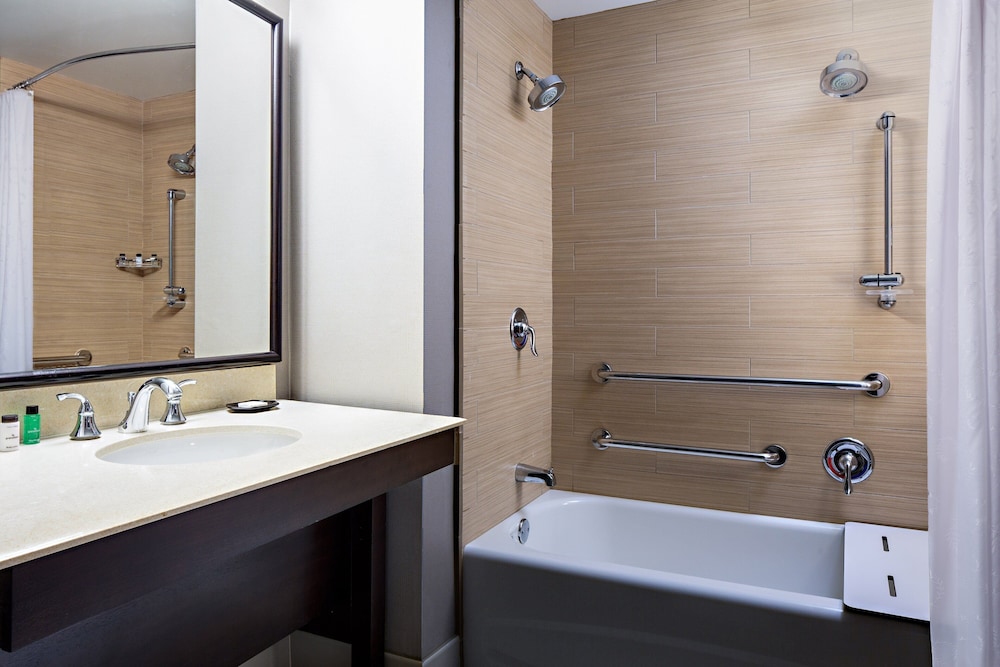 Sheraton Dallas Hotel 15/70