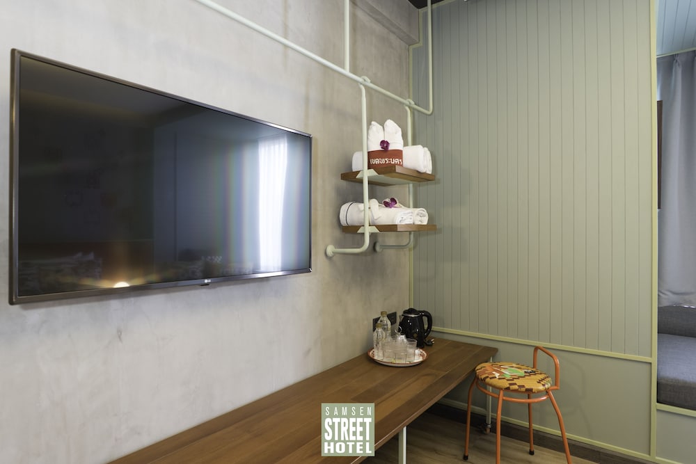 Samsen Street Hotel 27/44