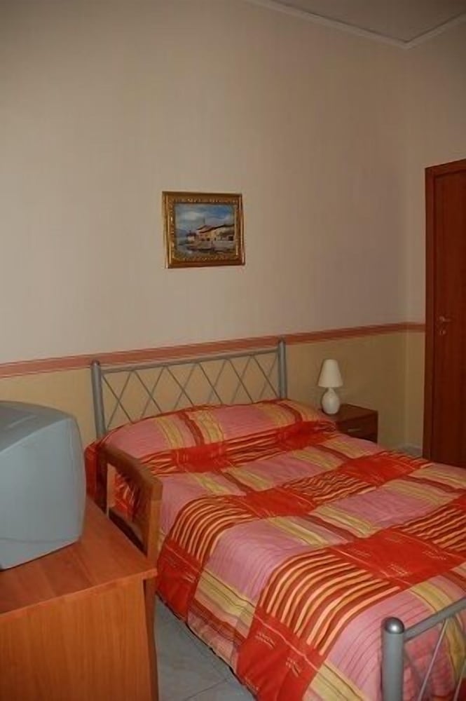 Astra Bed and Breakfast 11/50