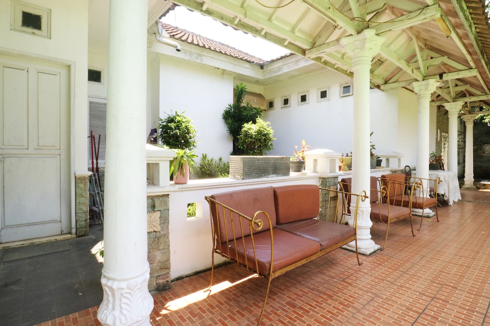 Villa Sri Manganti 8/53
