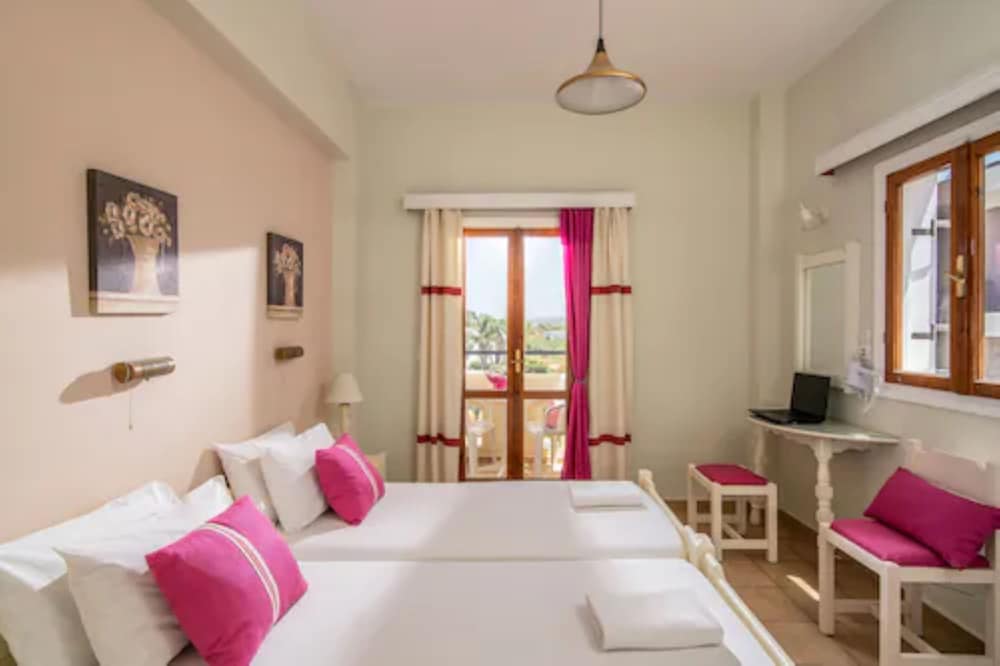 SEMIRAMIS APARTMENTS 5/21