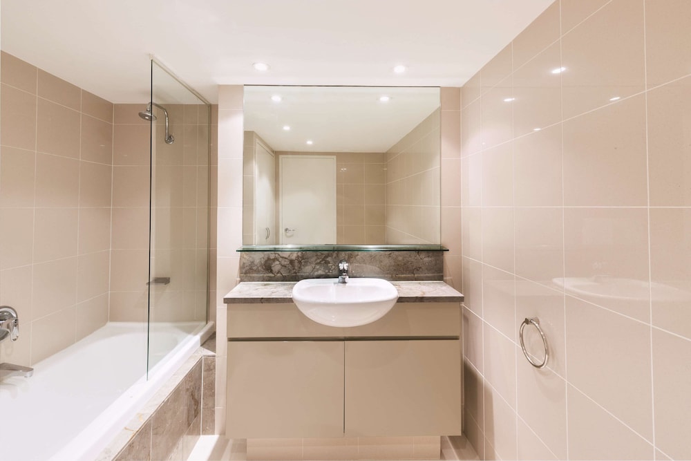 Adina Apartment Hotel Sydney Darling Harbour 43/45