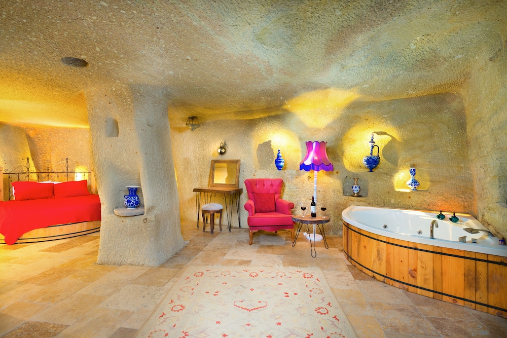 Megaron Cave Hotel 6/46