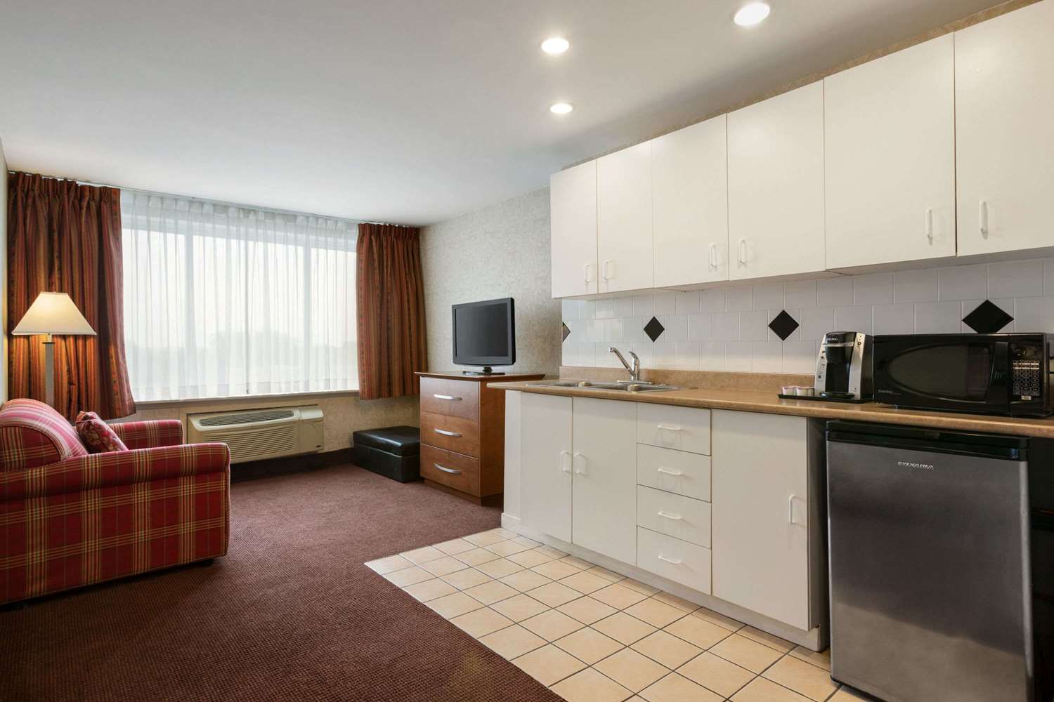 Ramada Plaza By Wyndham Montreal 9/60