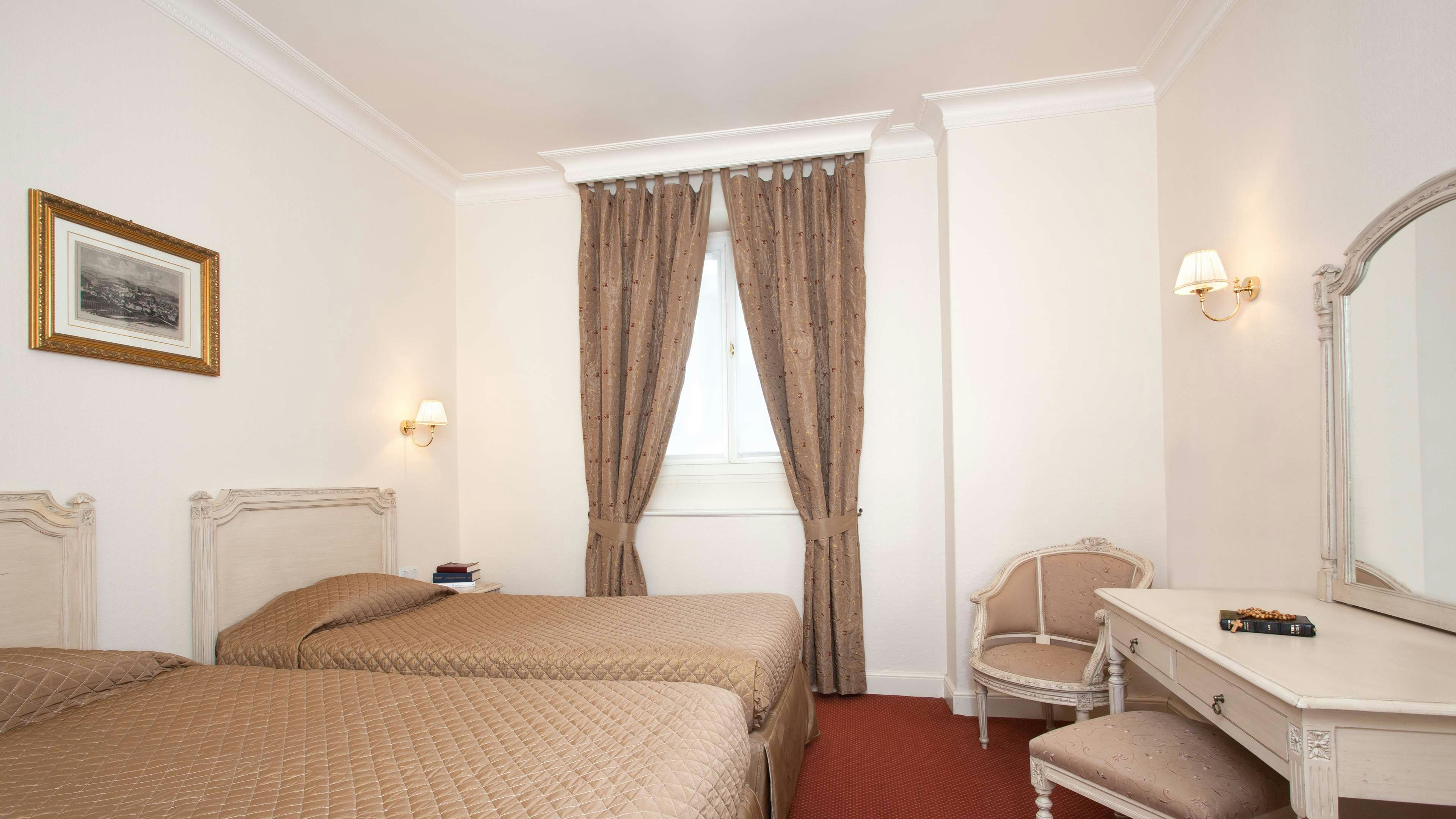 Grand Hotel Moderne 9/26
