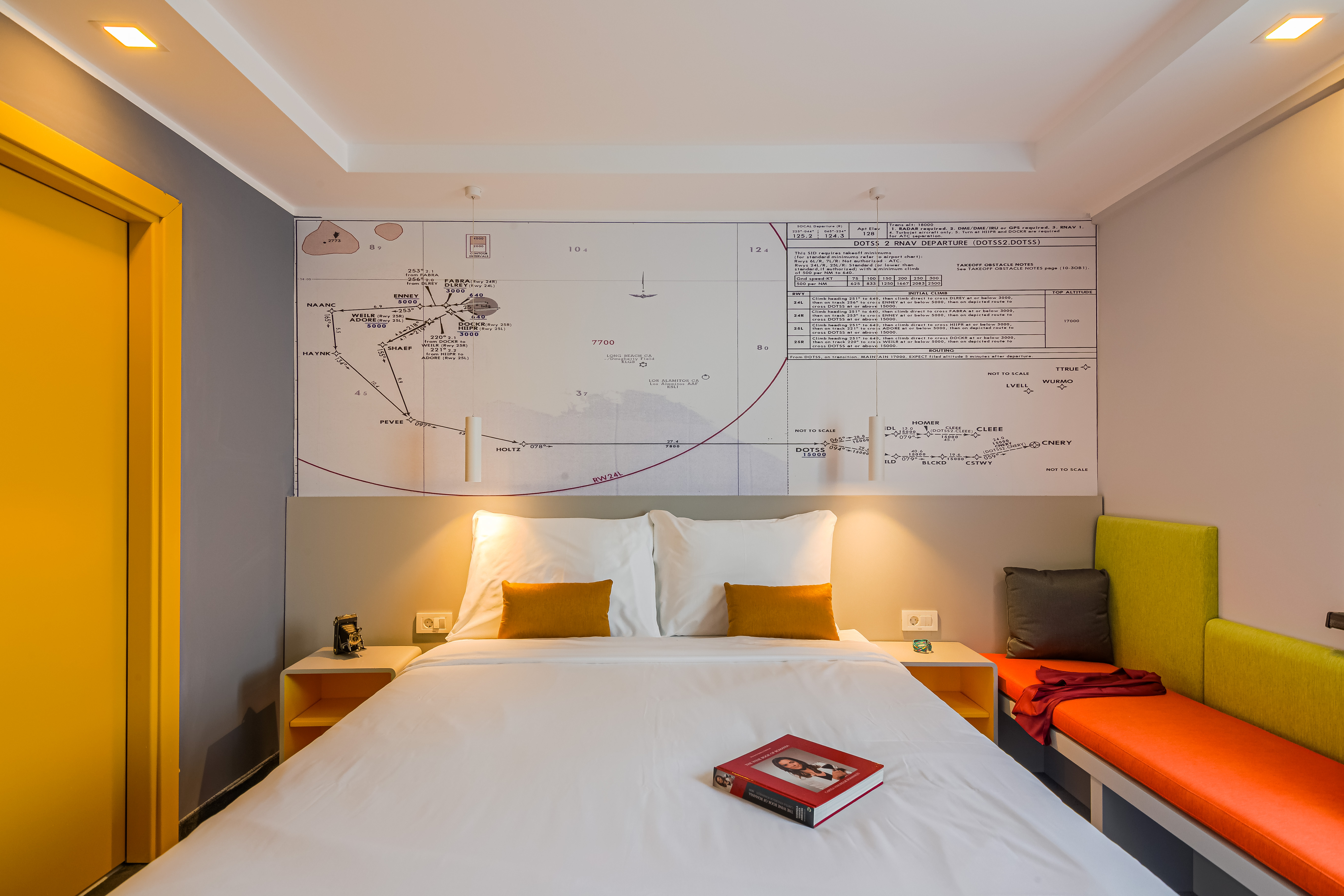 SUPERIOR, KING BED, SOFA