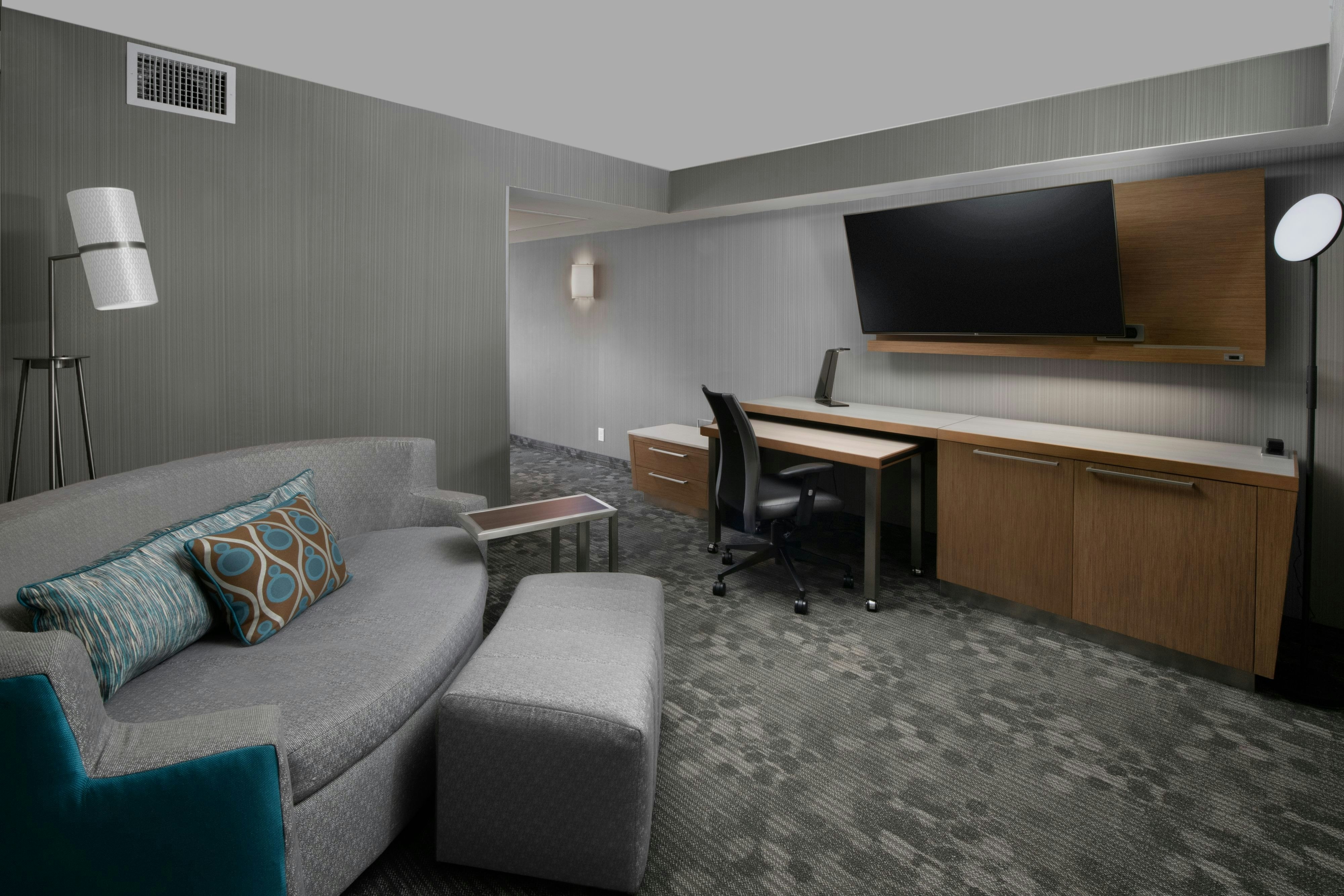 Courtyard by Marriott Edina Bloomington 13/23