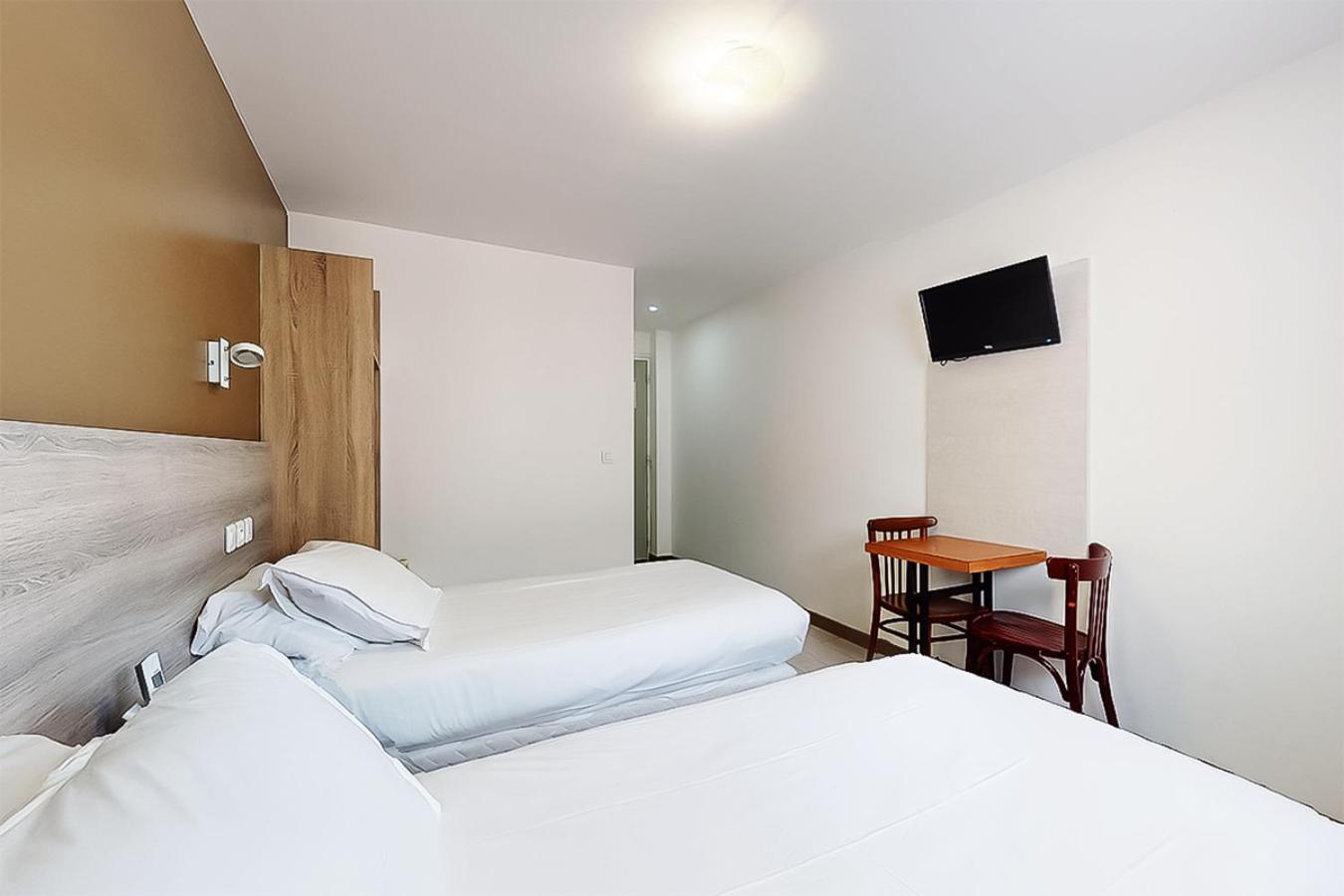 Room, Twin Beds, Private Bathroom